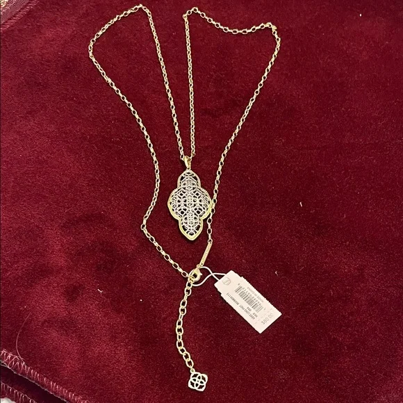 Kendra Scott Abbie long pendant NWT - Picture 3 of 13
